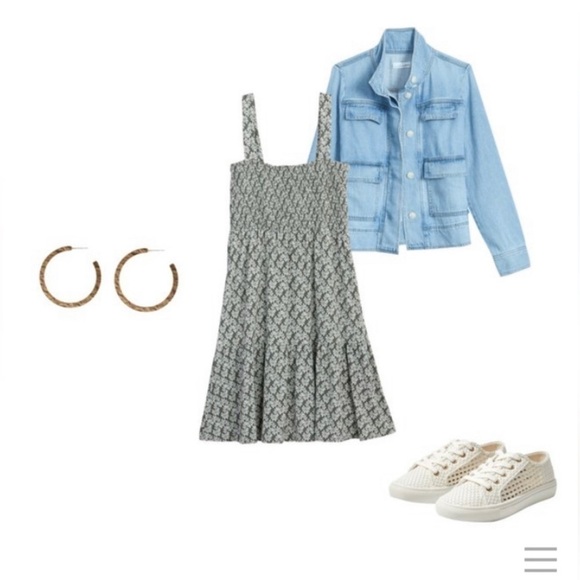 LOFT Dresses & Skirts - Smocked LOFT Dress